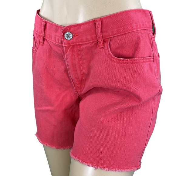 Old Navy The Sweetheart Red Raw Hem Jean Shorts - Picture 4 of 14
